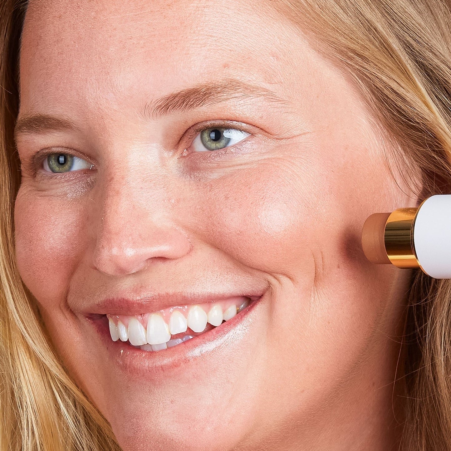 Sculpted Face Stick