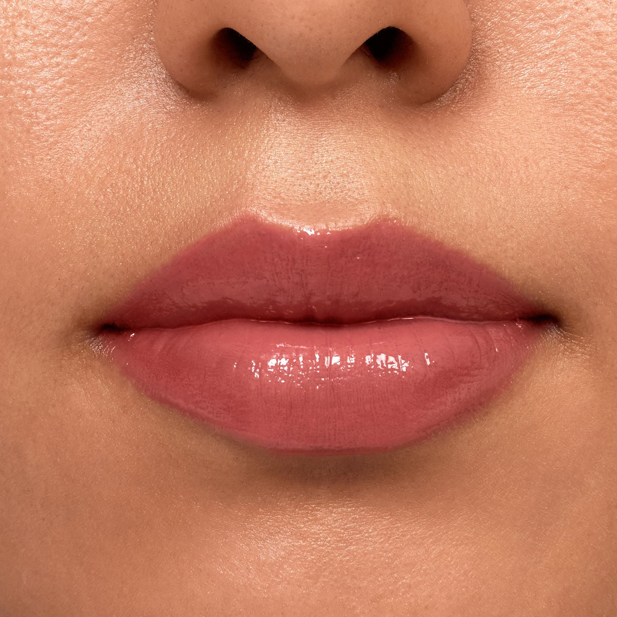 Glisten Up Lip Gloss