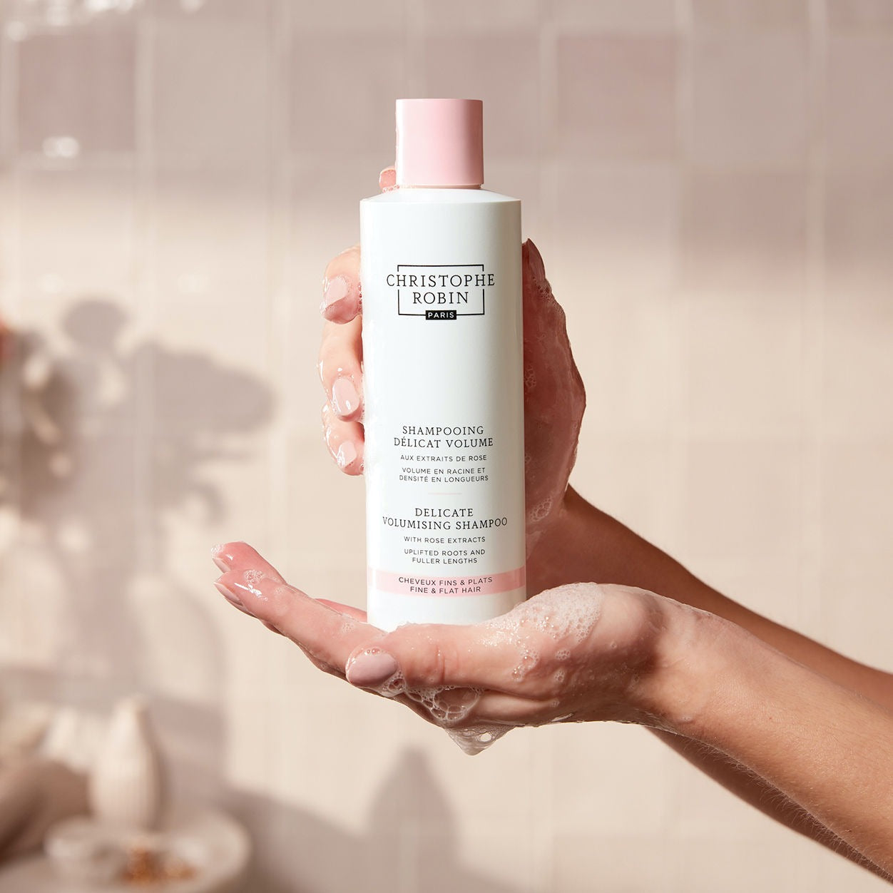 Delicate Volumising Shampoo with Rose Extracts