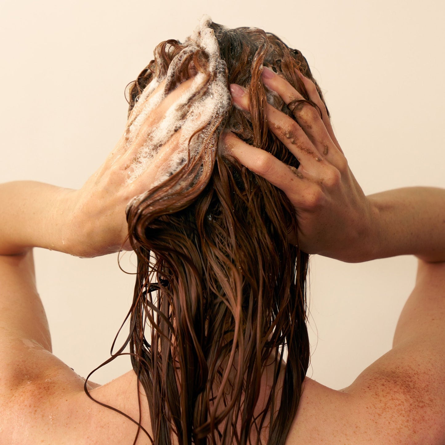Cleansing Volumizing Paste With Rose Extracts