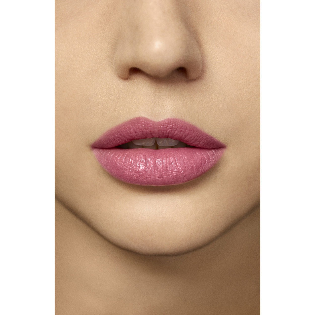 Rouge Essentiel Silky Crème Lipstick