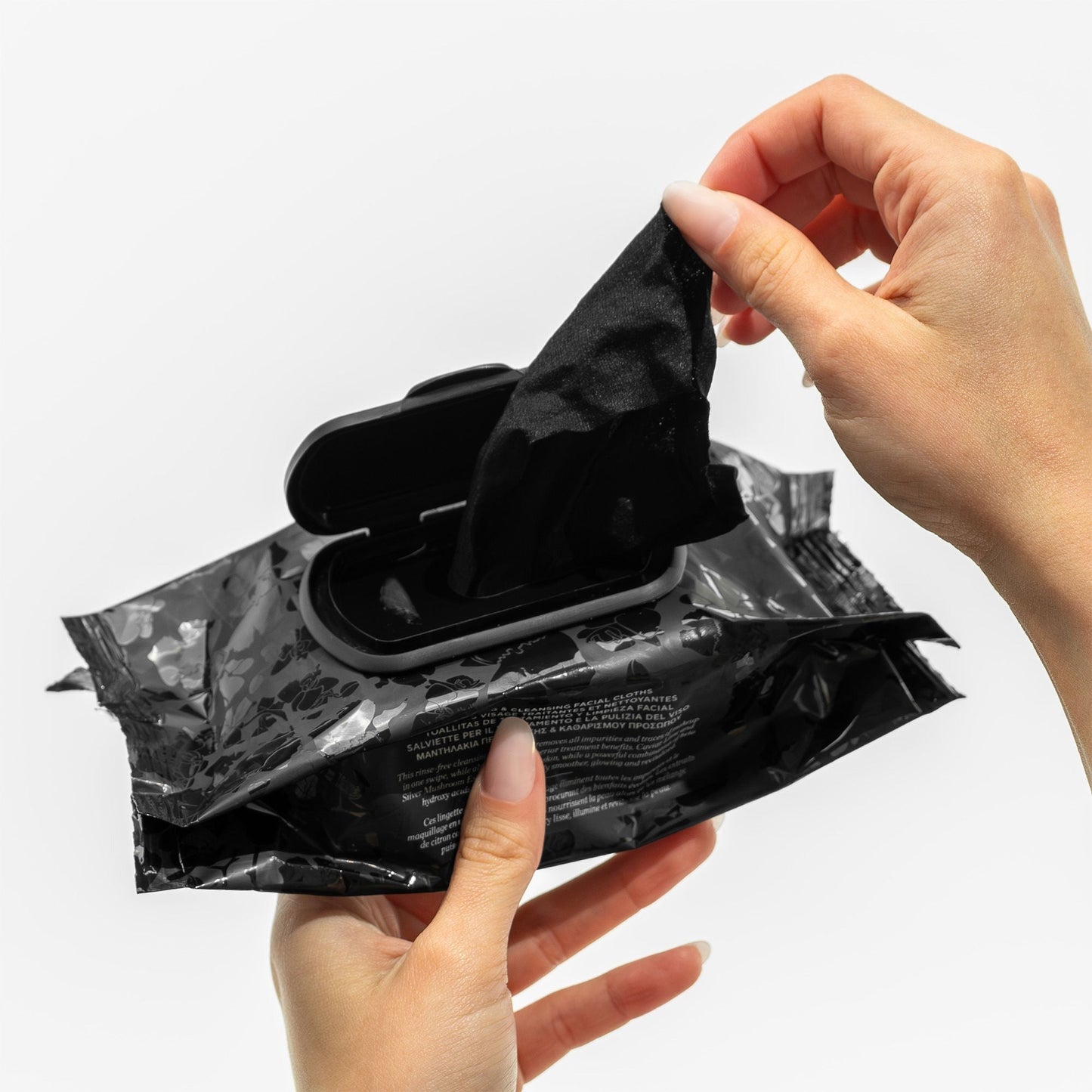 Essence Noir Cleansing and Treating Facial Cloths